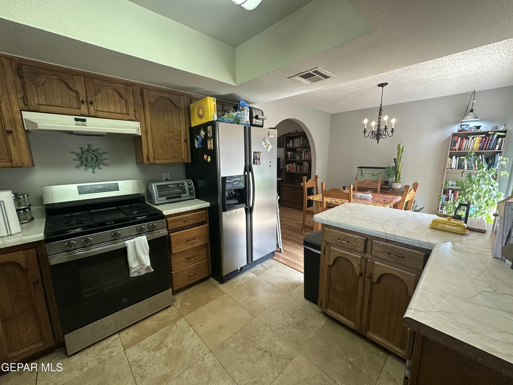 504 E University Avenue - Photo 10