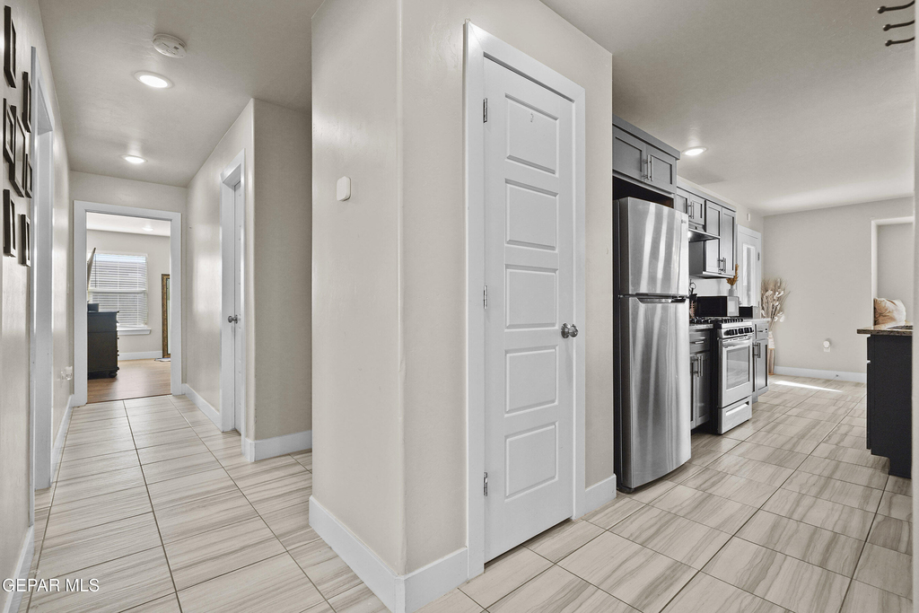 14724 Mountain Breeze Avenue - Photo 11
