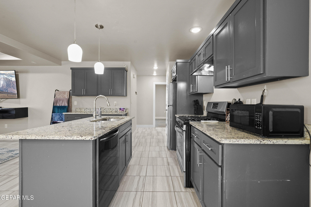14724 Mountain Breeze Avenue - Photo 10