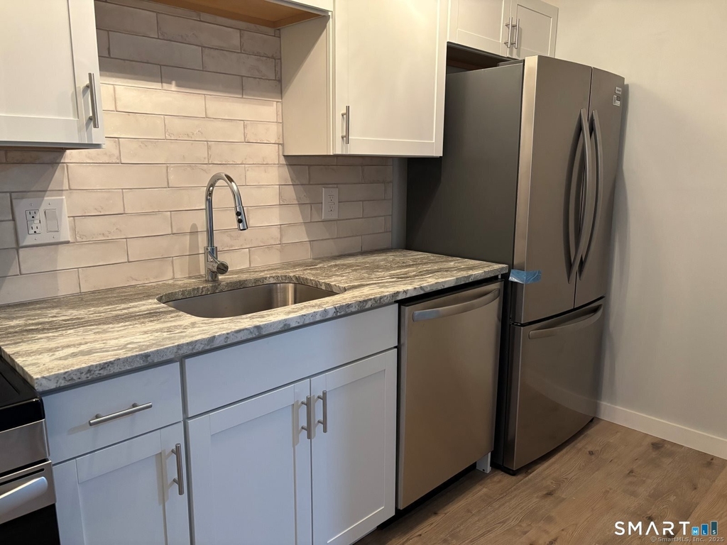 82 Longview Street - Photo 3
