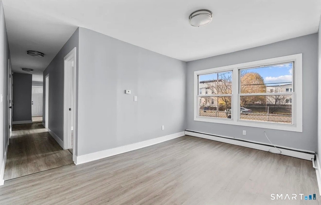 746 Maple Street - Photo 3