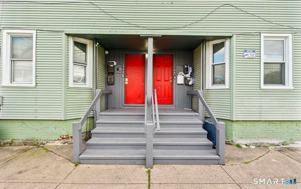 746 Maple Street - Photo 12