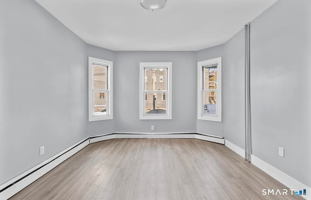 746 Maple Street - Photo 7