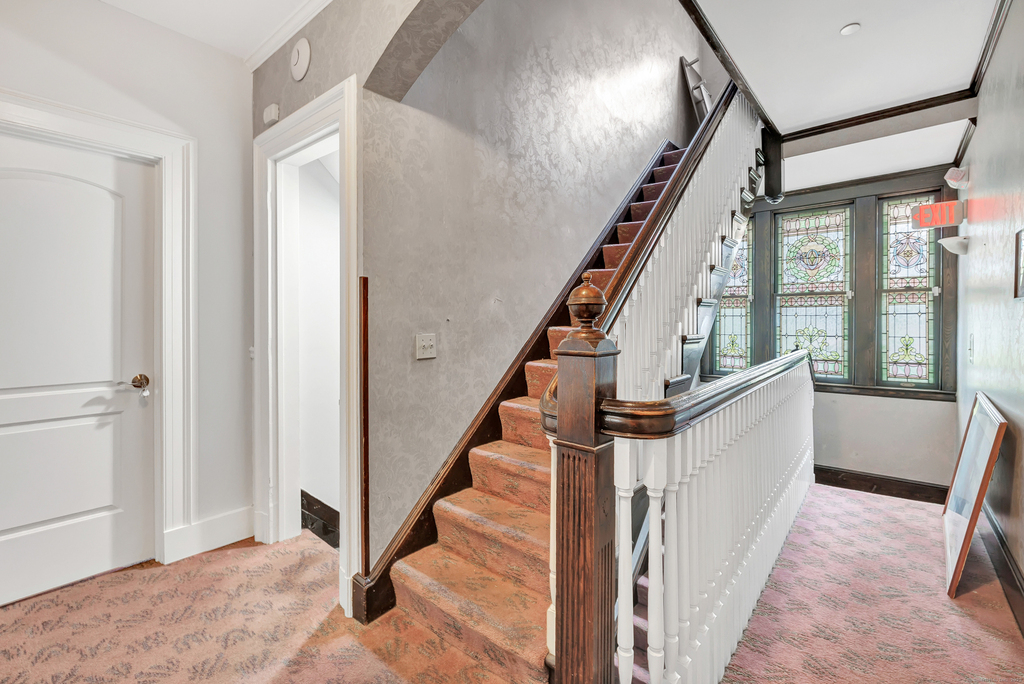 292 Coram Avenue - Photo 12