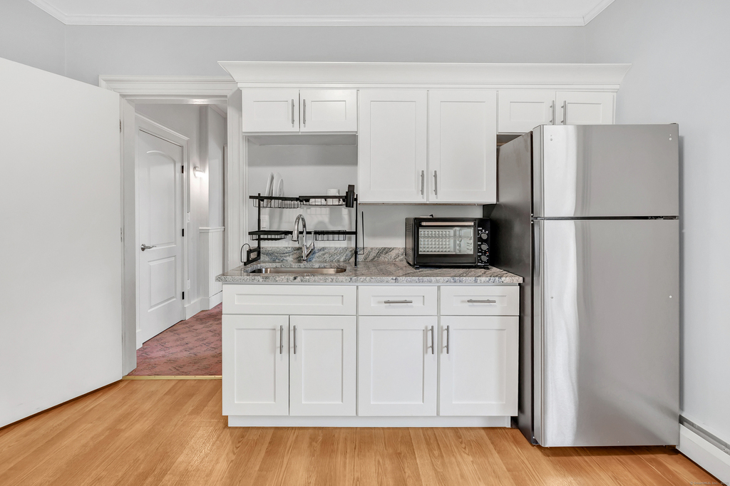 292 Coram Avenue - Photo 1