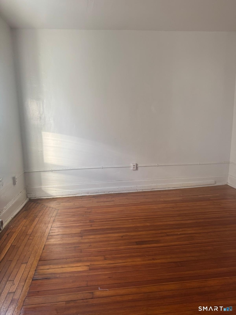 240 William Street - Photo 1