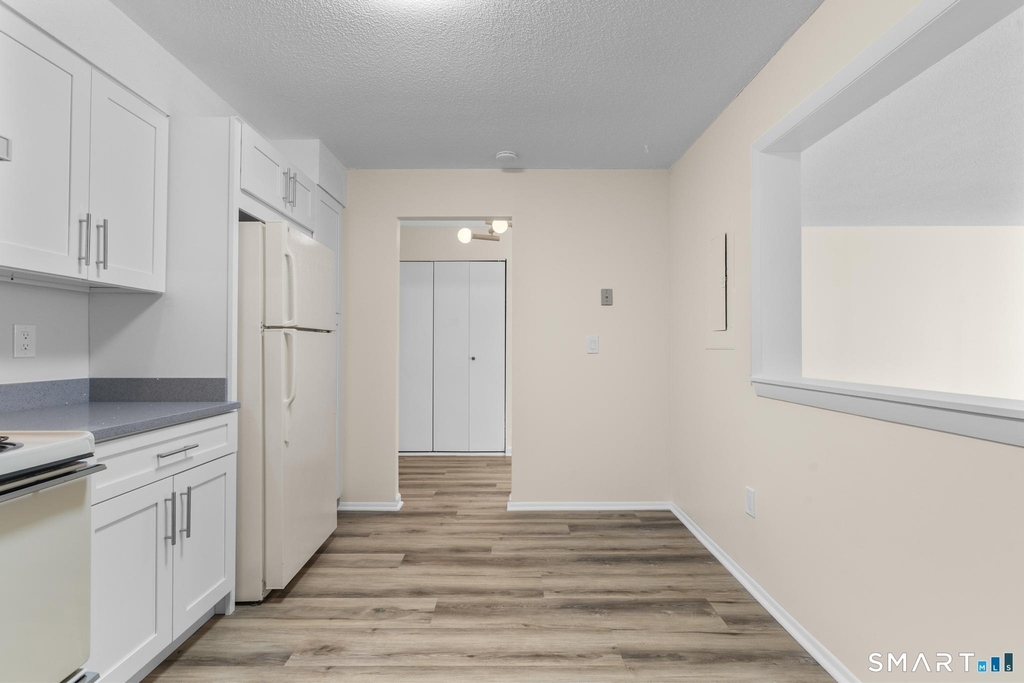 1460 Elm Street - Photo 15