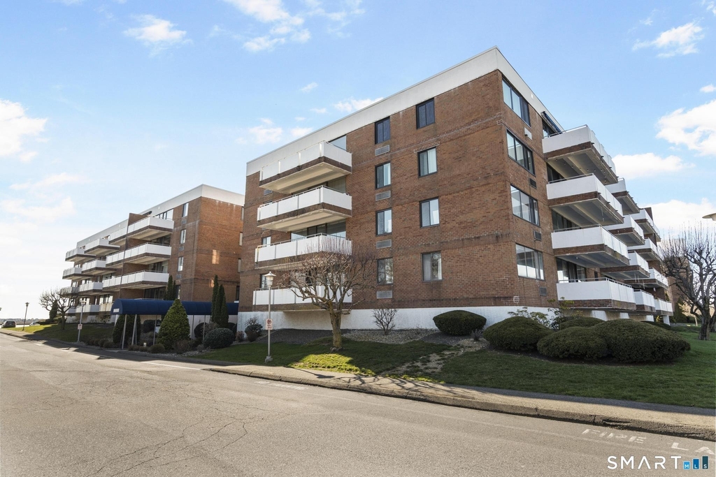 1460 Elm Street - Photo 1