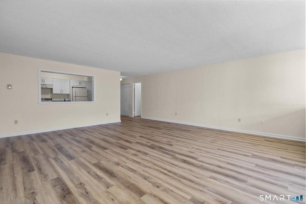 1460 Elm Street - Photo 10