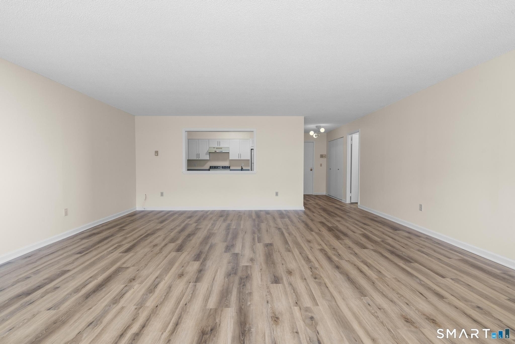 1460 Elm Street - Photo 11