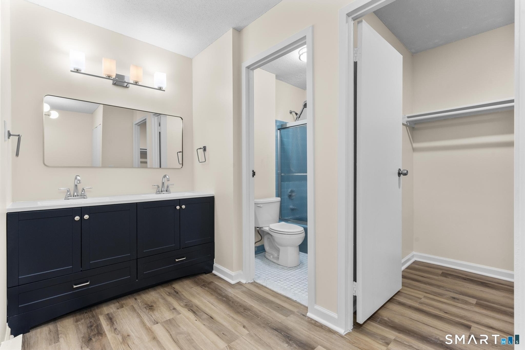 1460 Elm Street - Photo 18
