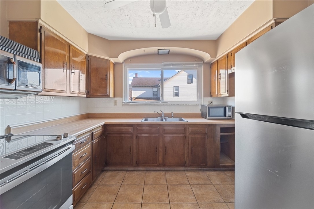 1001 5th St - Photo 10