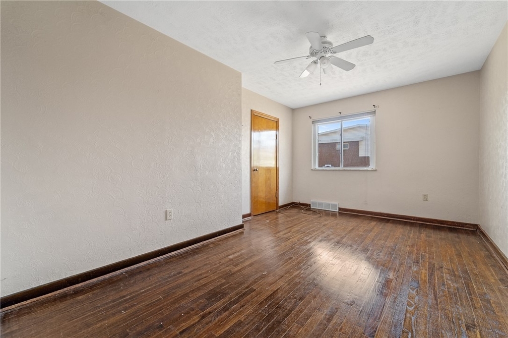 1001 5th St - Photo 13
