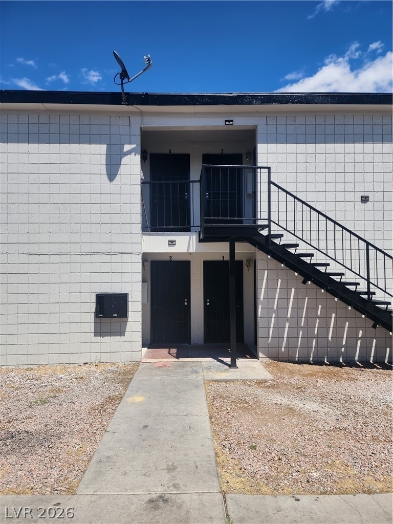 2905 Elm Avenue - Photo 1