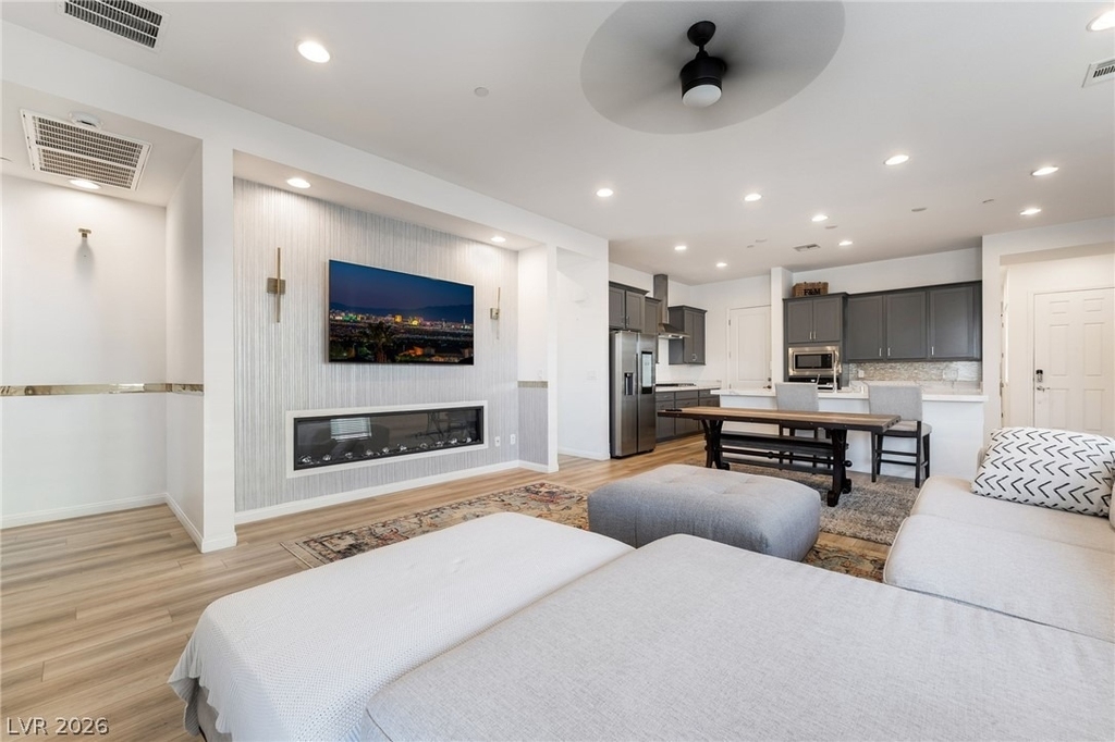 110 Ibiza Lake Drive - Photo 11