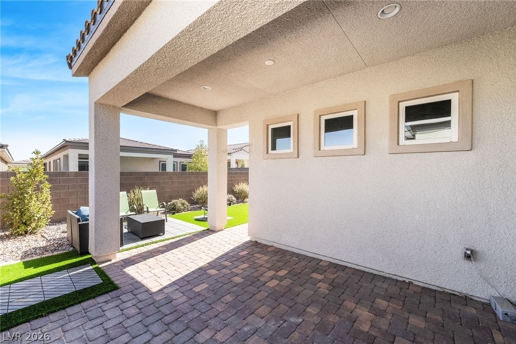 110 Ibiza Lake Drive - Photo 38