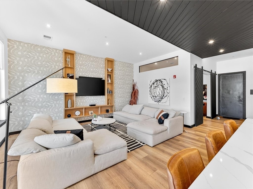 102 Court Street - Photo 13