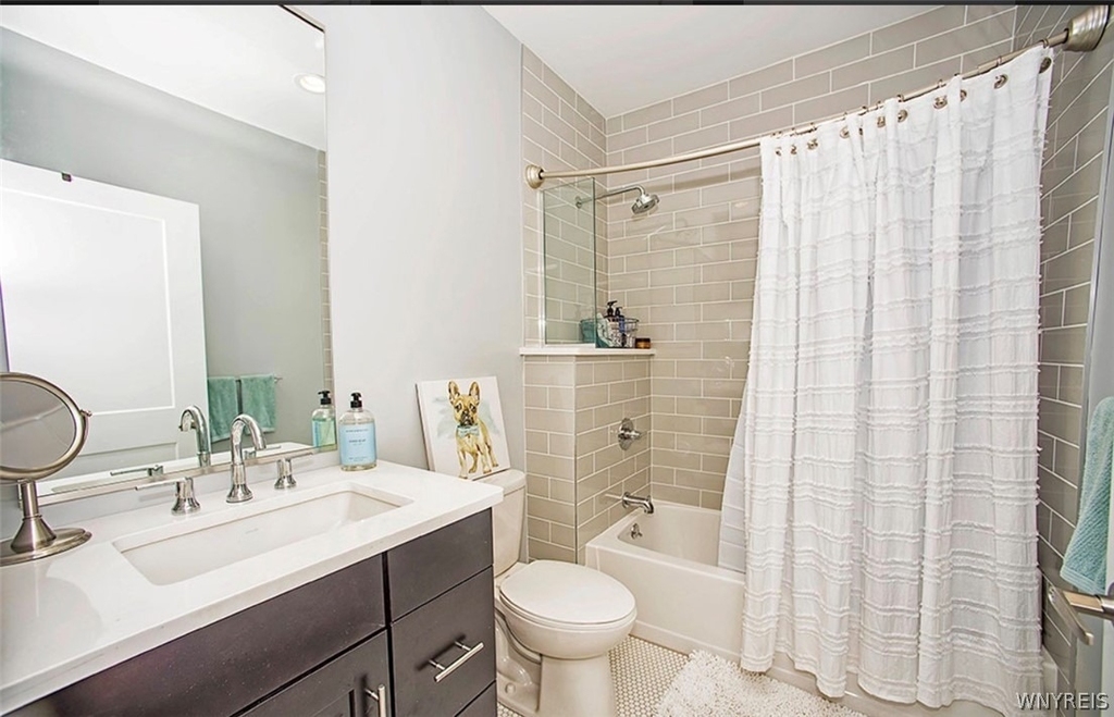 4779 S. Park - Photo 3