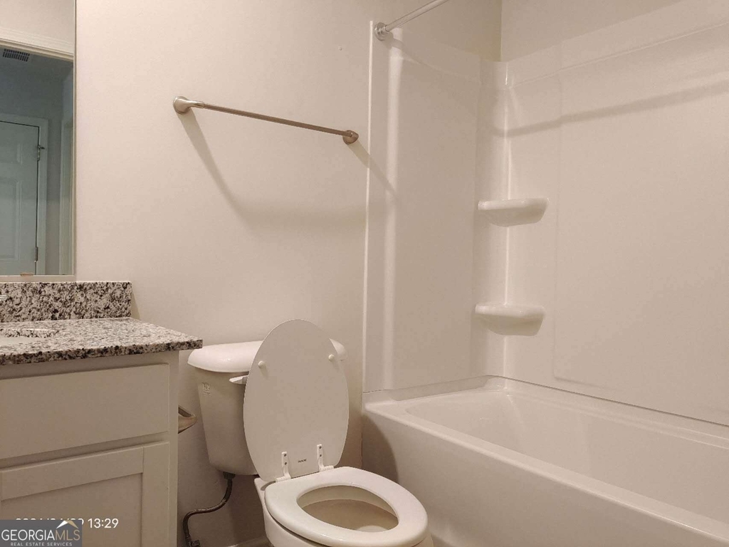 538 Pemberton Street - Photo 4