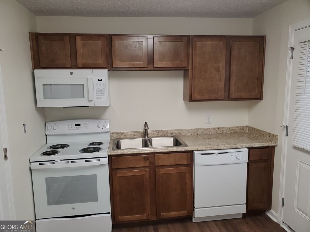 201 Enterprise Street - Photo 2