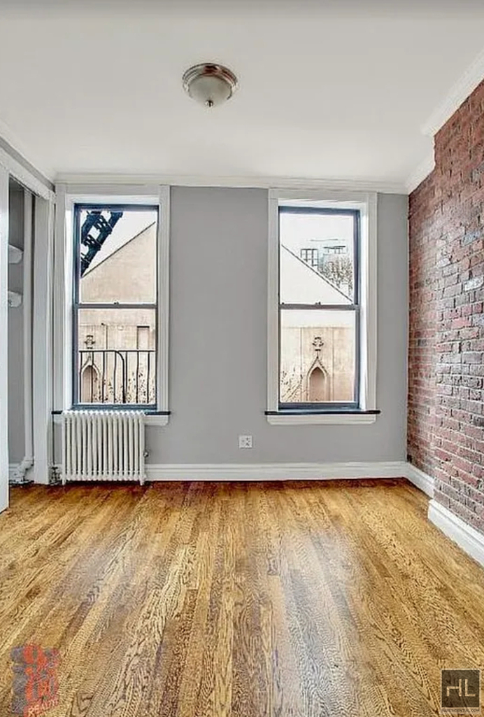 Mott Street - Photo 2