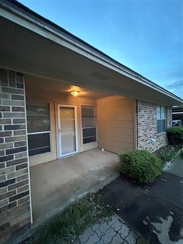 1302 Crescent Street - Photo 4