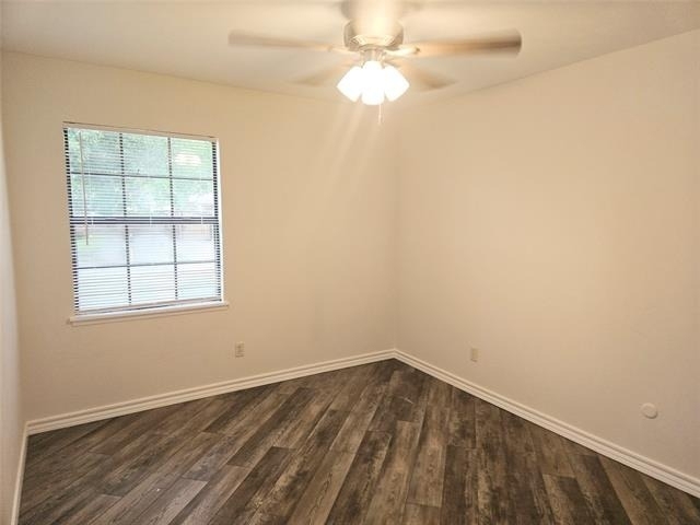 6908 Sunflower Circle N - Photo 13