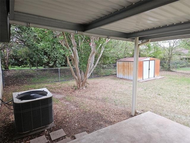 6908 Sunflower Circle N - Photo 17