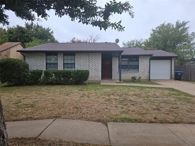 6908 Sunflower Circle N - Photo 0