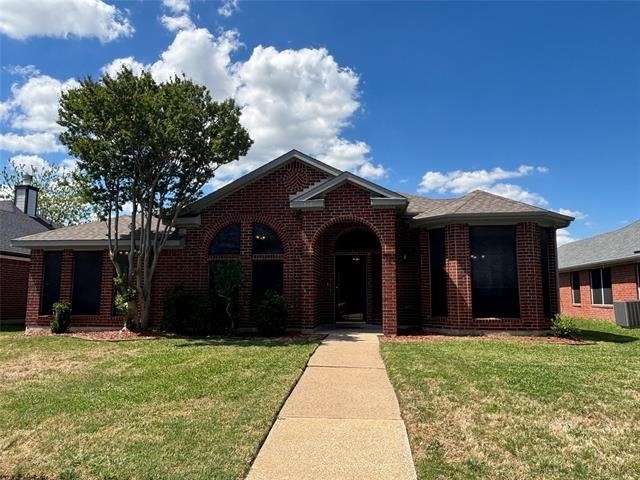 1615 Ariel Drive - Photo 0