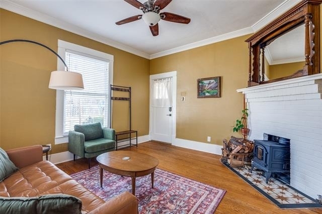 321 N Henderson Avenue - Photo 4