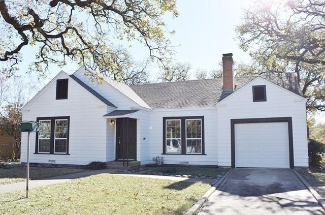 4900 Morris Avenue - Photo 0