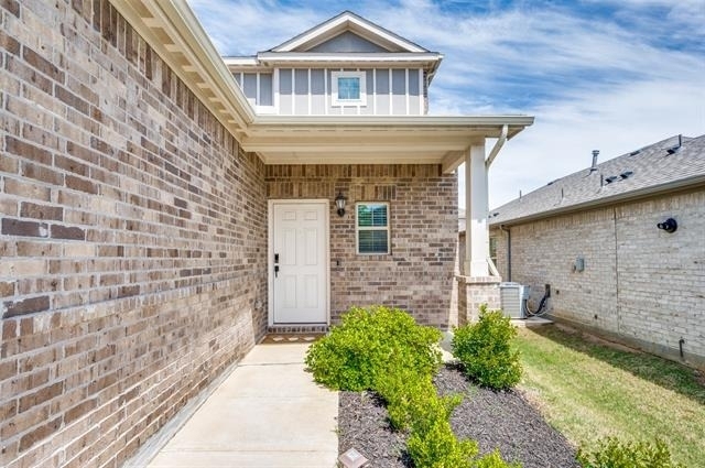 14149 Danesdale Drive - Photo 2