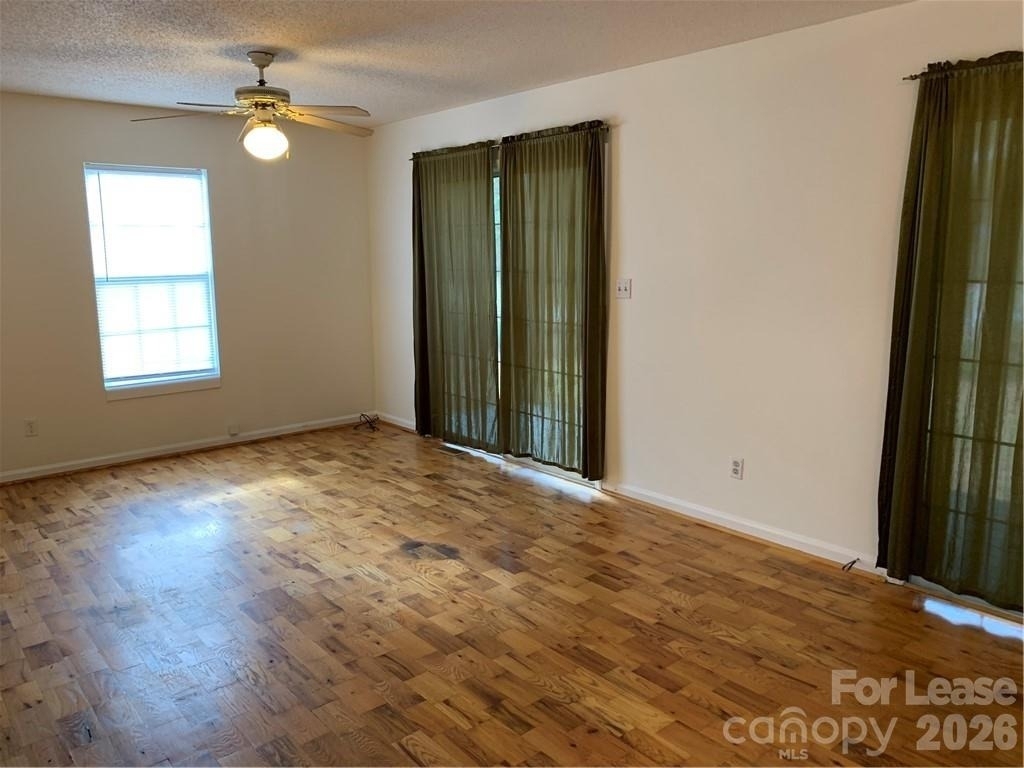 7469 Katherine Drive - Photo 8