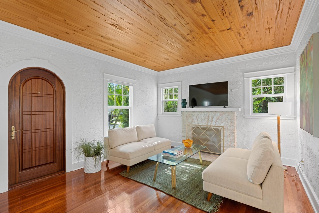 727 Claremore Drive - Photo 3