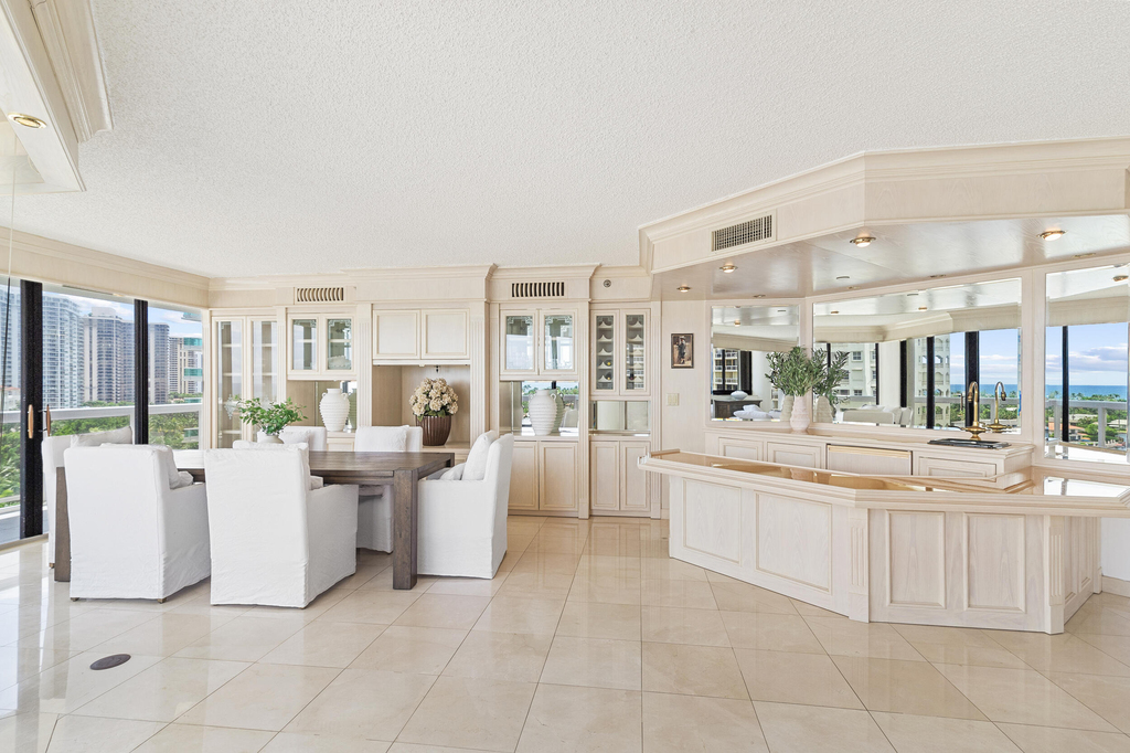 20185 E Country Club Drive - Photo 16