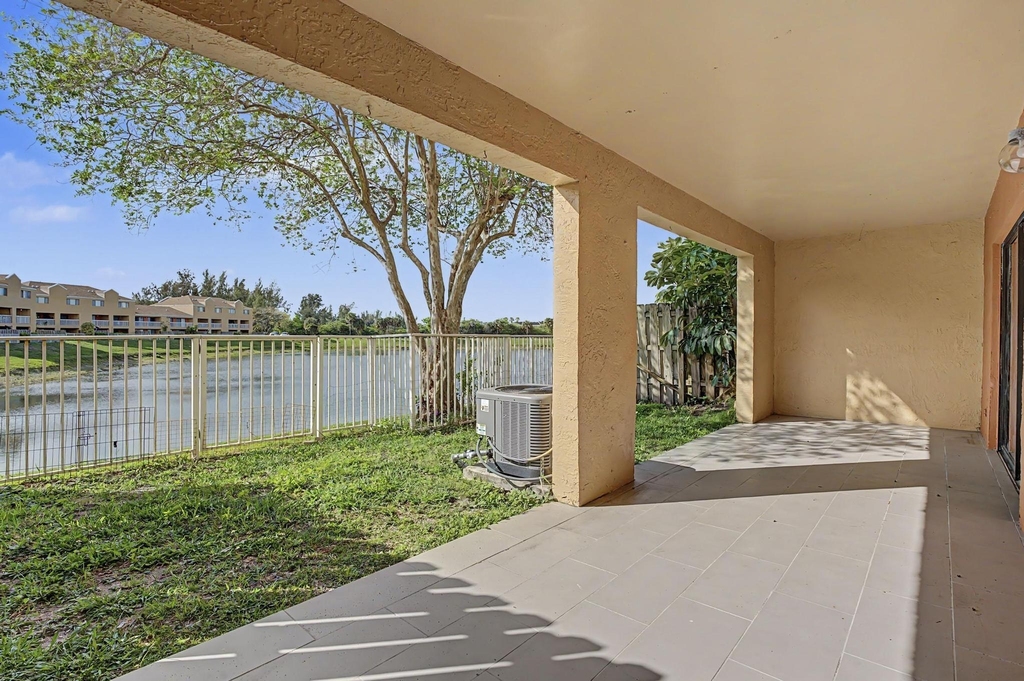 5200 Nw 31st Avenue - Photo 32