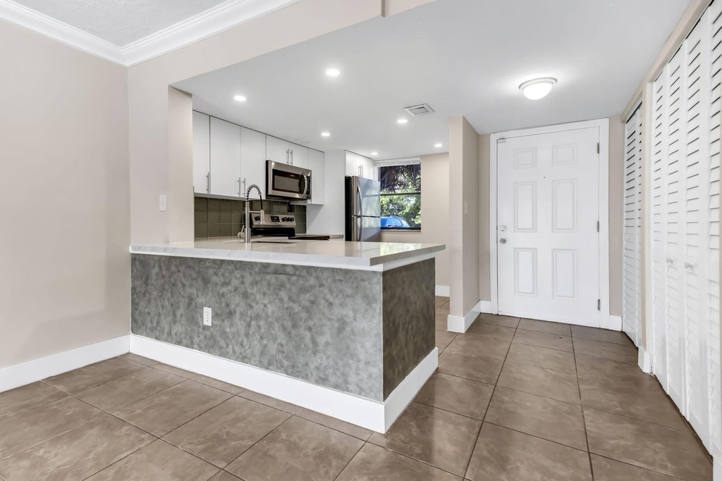 5200 Nw 31st Avenue - Photo 13