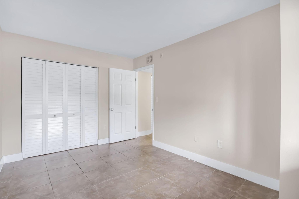 5200 Nw 31st Avenue - Photo 21