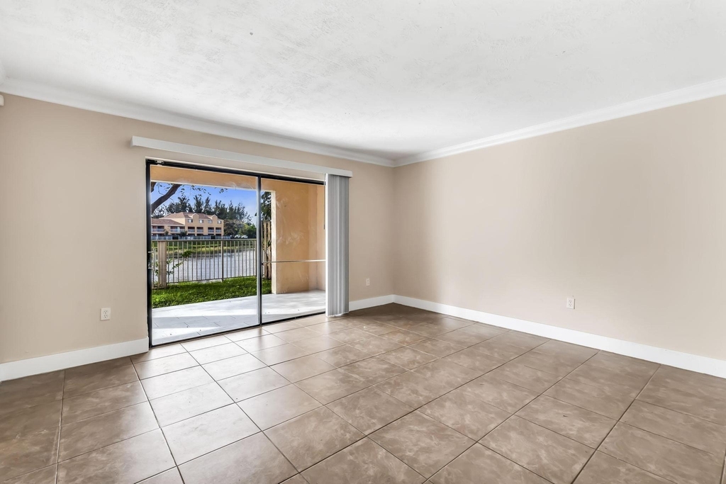 5200 Nw 31st Avenue - Photo 7