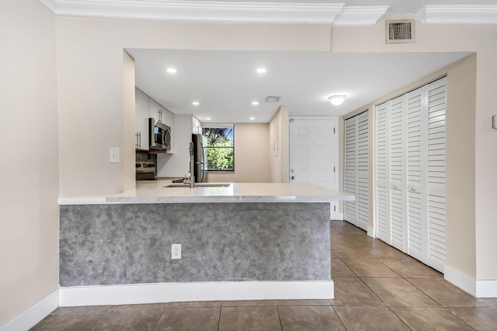 5200 Nw 31st Avenue - Photo 14