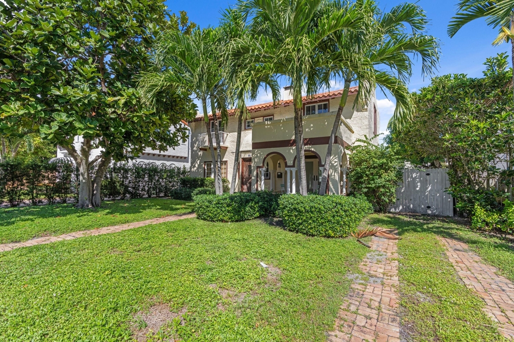 419 30th Street - Photo 2