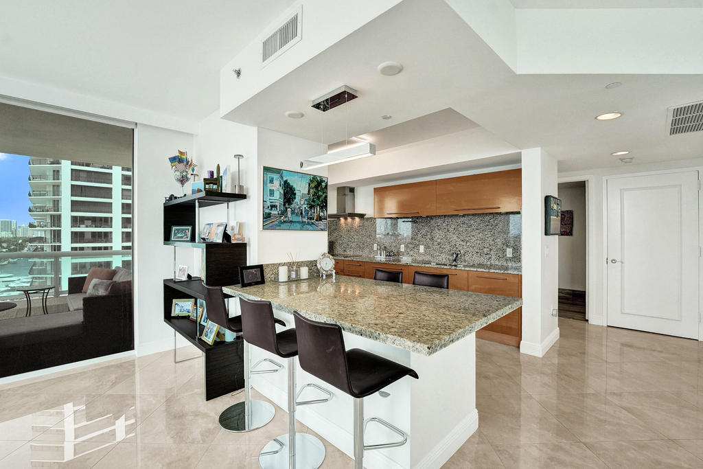 101 S Fort Lauderdale Beach Boulevard - Photo 12