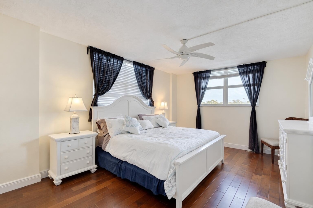 4250 Galt Ocean Drive - Photo 23