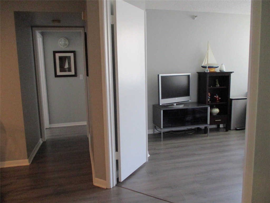 123 Yacht Club Way - Photo 5