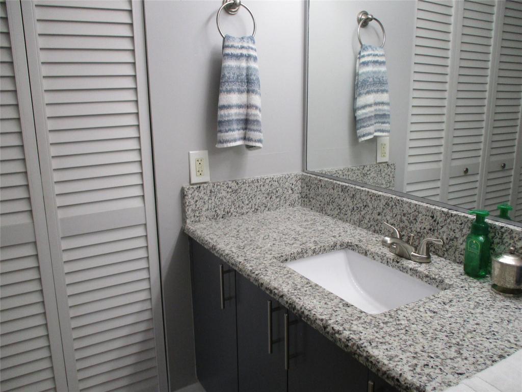 123 Yacht Club Way - Photo 14