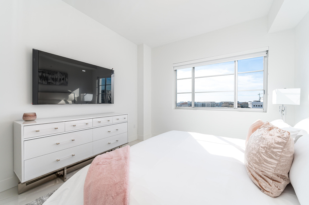 155 E Boca Raton Road - Photo 10