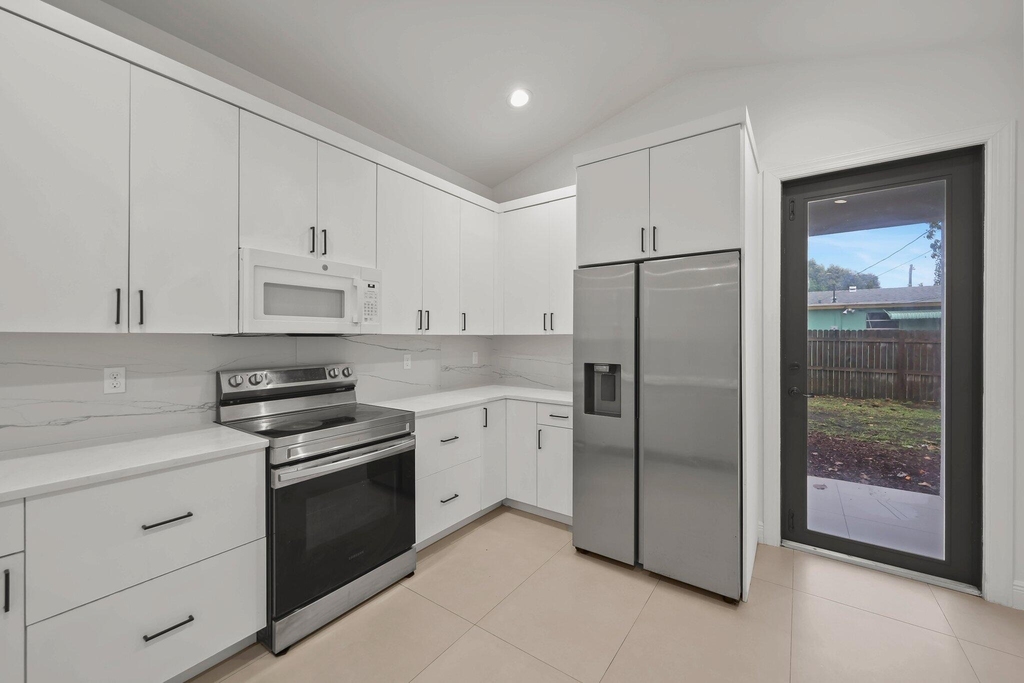 633 55th Street - Photo 9
