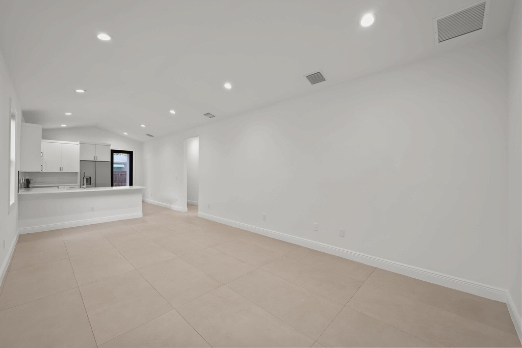 633 55th Street - Photo 5