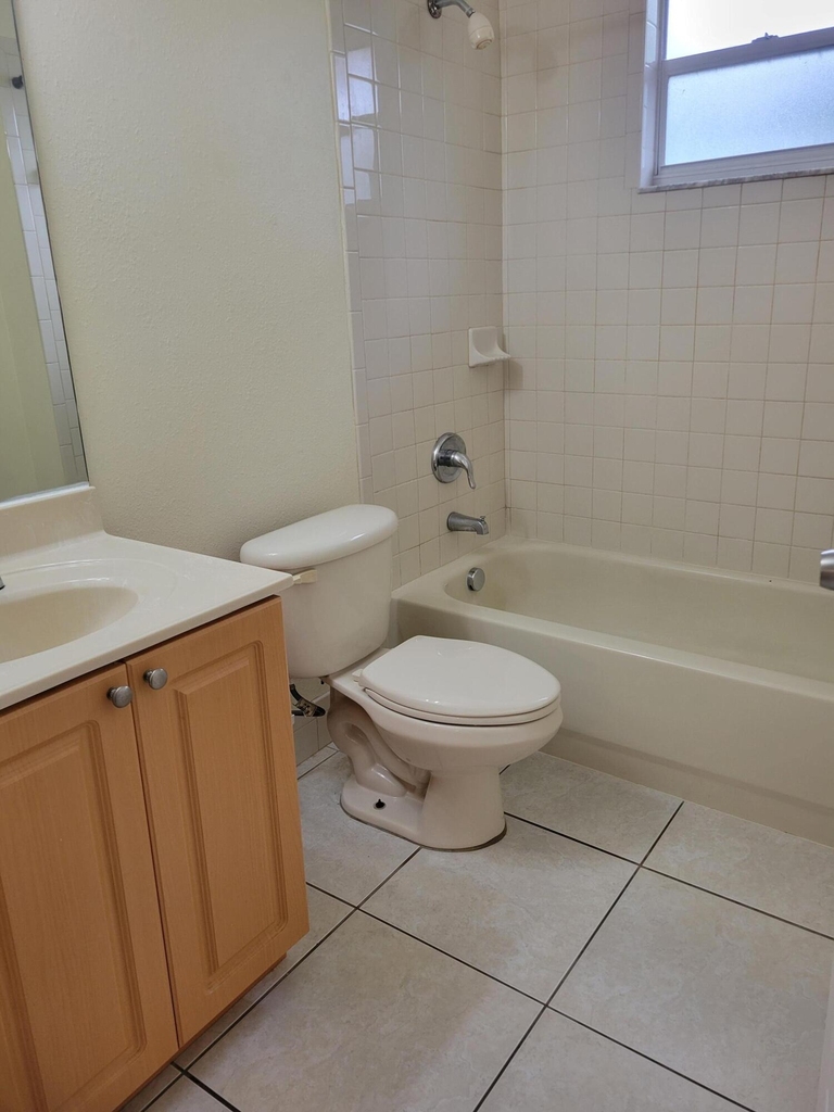 2227 Monroe Street - Photo 4